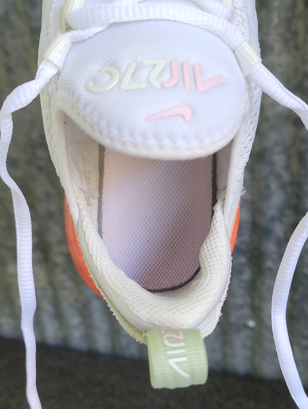 Pink Nike Air Max 270 "White Honeydew/Pink Foam/Coral" Wmns 7.5 Great Condition - Picture 11 of 14